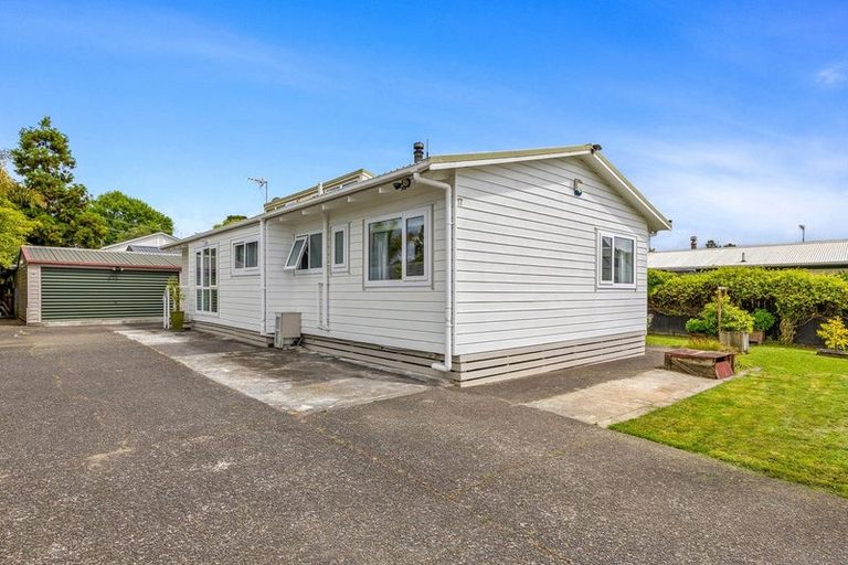 Photo of property in 17 Rheingold Place, Huapai, Kumeu, 0810