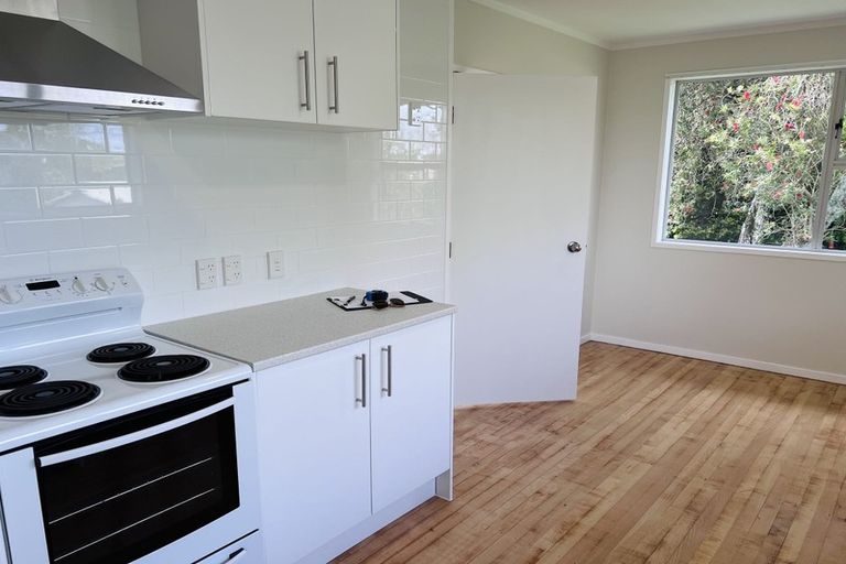 Photo of property in 26 Makora Road, Massey, Auckland, 0614