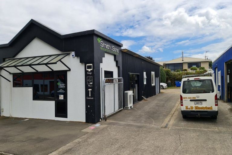 Photo of property in 379 Broadway, Stratford, 4332