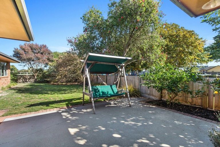 Photo of property in 20 Greenough Place, Rototuna, Hamilton, 3210