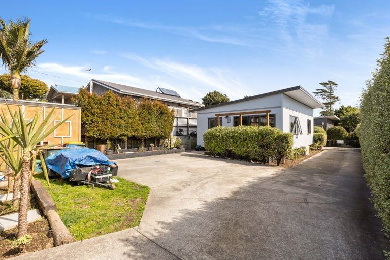 Photo of property in 88a Pioneer Road, Moturoa, New Plymouth, 4310