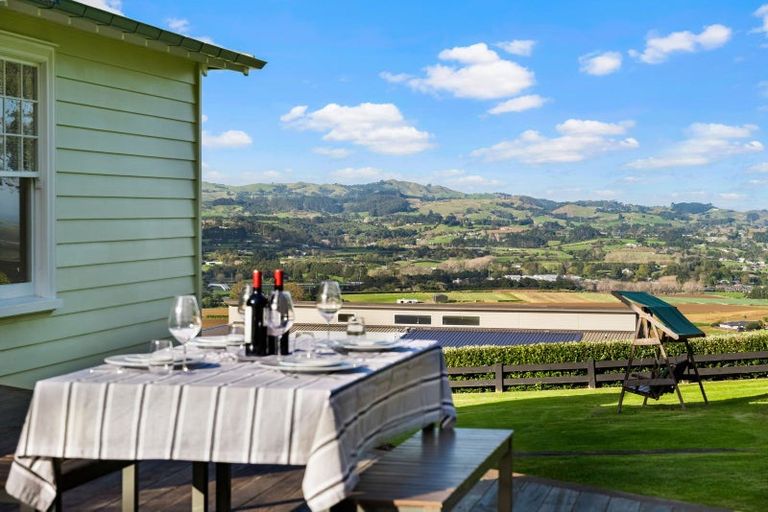 Photo of property in 140 Anzac Road, Pukekohe, 2120