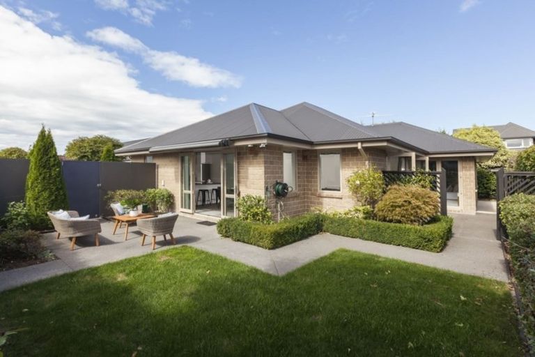Photo of property in 70e Jeffreys Road, Fendalton, Christchurch, 8052
