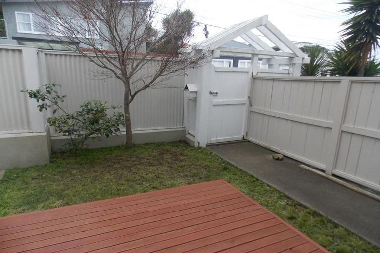 Photo of property in 6/7 Henry Street, Kilbirnie, Wellington, 6022