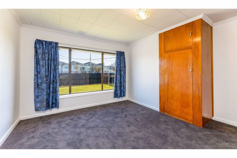 Photo of property in 39 Branston Street, Hornby, Christchurch, 8042