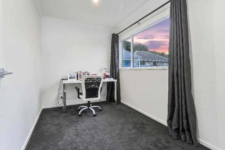 Photo of property in 625a Swanson Road, Swanson, Auckland, 0612