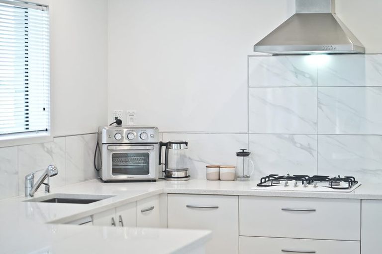 Photo of property in 2/403 Hibiscus Coast Highway, Orewa, 0931