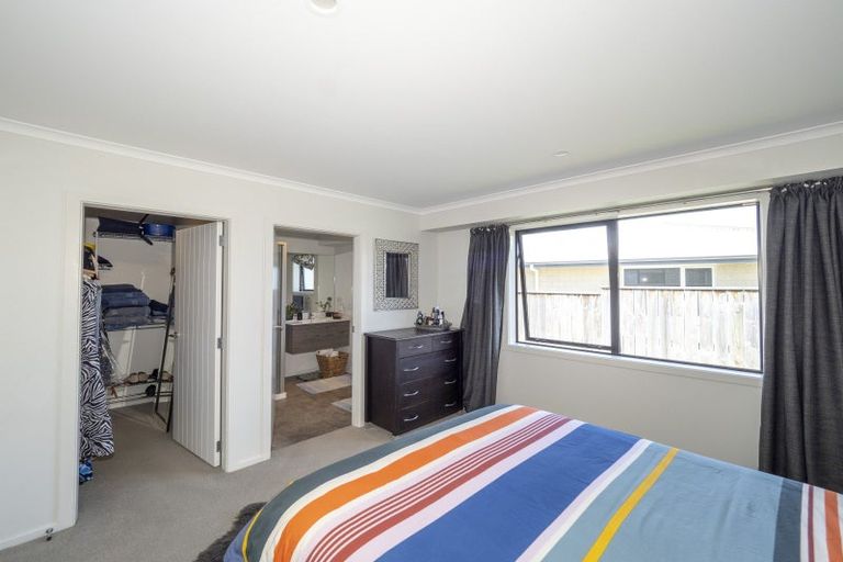 Photo of property in 2 Tarata Grove, Lansdowne, Masterton, 5810