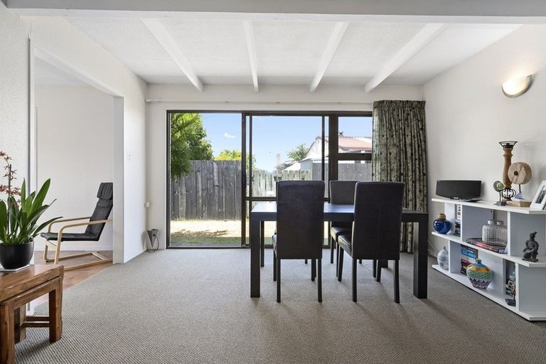 Photo of property in 7a Mahana Road, St Andrews, Hamilton, 3200