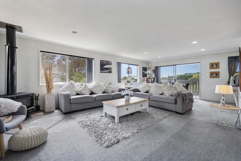 Photo of property in 8 Ranginui Road, Welcome Bay, Tauranga, 3112