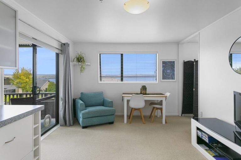 Photo of property in 80 Wakeman Road, Acacia Bay, Taupo, 3330