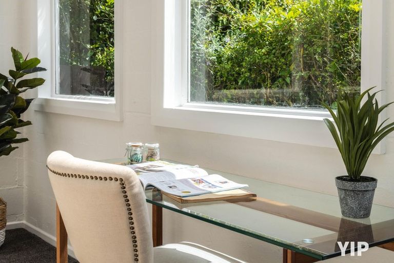 Photo of property in 17 Baylands Drive, Newlands, Wellington, 6037