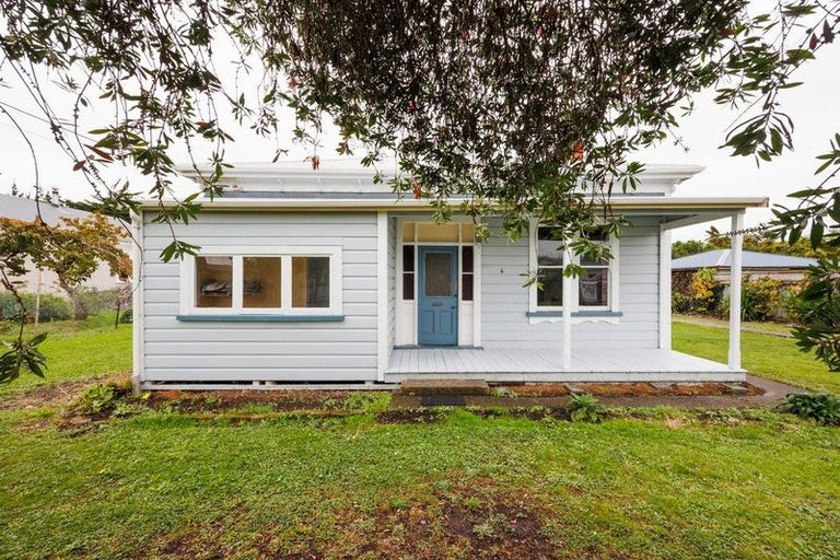 Photo of property in 6 Ngareta Street, Marton, 4710