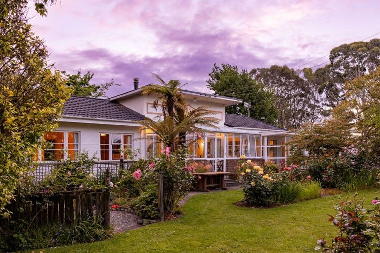 Photo of property in 329 Makirikiri Road, Crofton, Marton, 4787