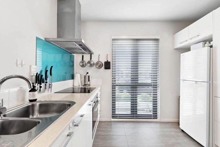 Photo of property in 12/10 Silver Moon Road, Albany Heights, Auckland, 0632