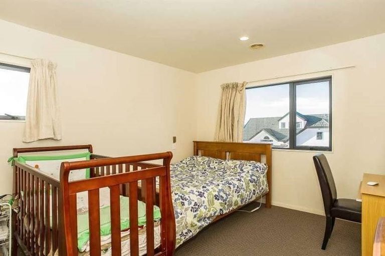 Photo of property in 3a Norwood Place, Johnsonville, Wellington, 6037