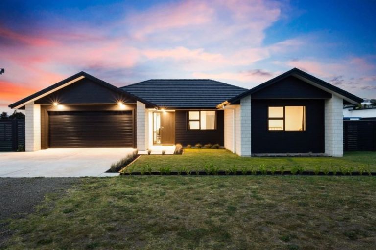 Photo of property in 51 Bunyan Road, Coastlands, Whakatane, 3120