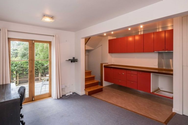 Photo of property in 169 Houghton Bay Road, Houghton Bay, Wellington, 6023