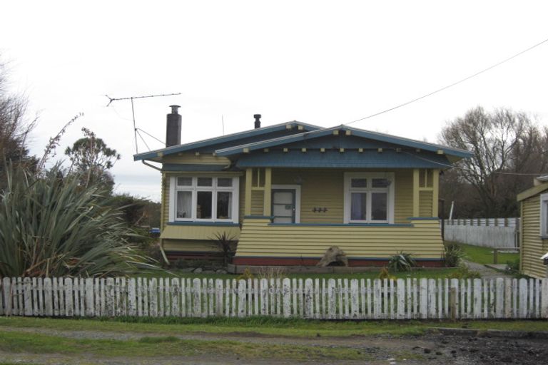 Photo of property in 16 Pitt Street, Runanga, 7803