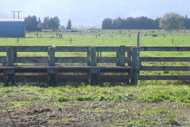 Photo of property in 560 Hauraki Road, Turua, 3574