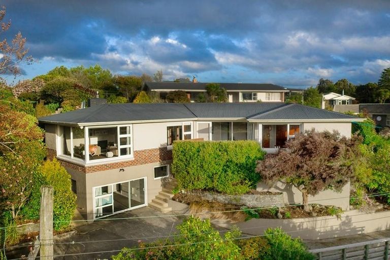 Photo of property in 27 Upland Street, Helensburgh, Dunedin, 9010