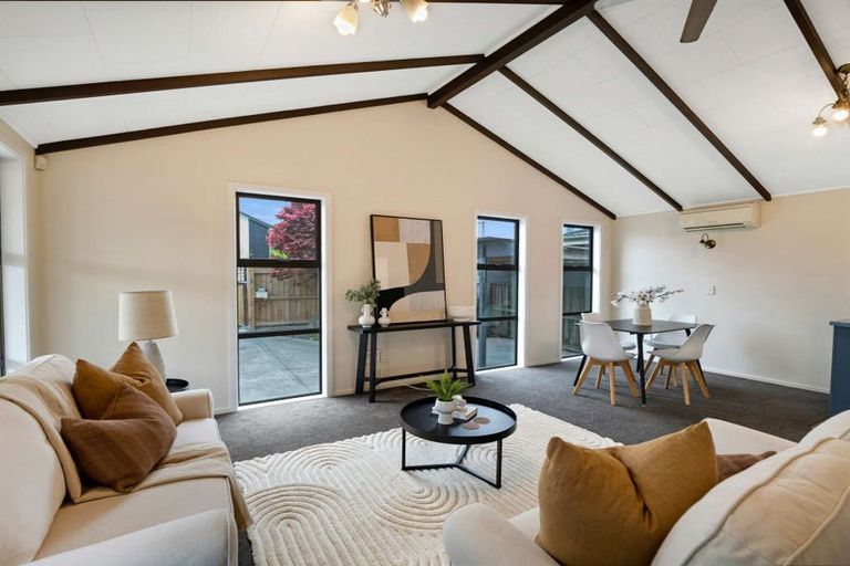 Photo of property in 2/42 Heywood Terrace, Richmond, Christchurch, 8013