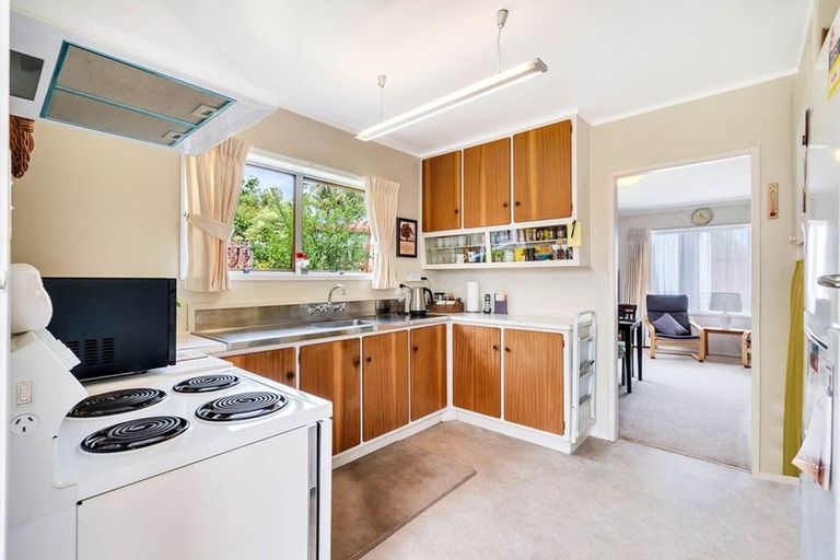 Photo of property in 1/149 Farquhar Road, Glendene, Auckland, 0602