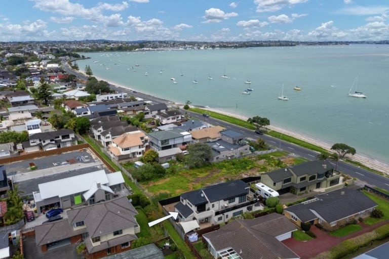 Photo of property in 14a The Parade, Bucklands Beach, Auckland, 2012