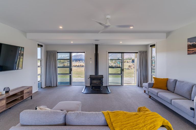 Photo of property in 35 Ben Ohau Road, Ben Ohau, Twizel, 7999