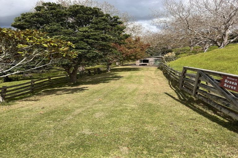 Photo of property in 102b James Road, Maungaturoto, 0587