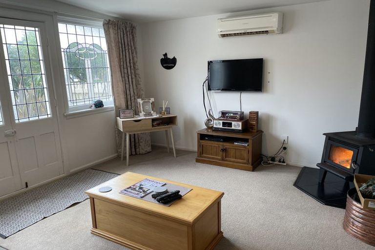 Photo of property in 32 Chamberlain Avenue, Amberley, 7481