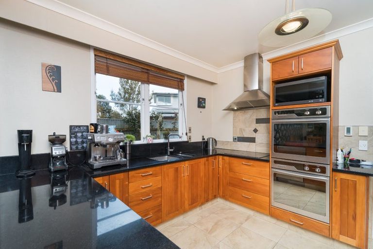 Photo of property in 8 Goodwyn Crescent, Hokowhitu, Palmerston North, 4410