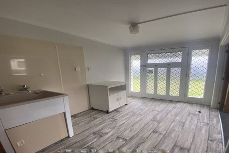 Photo of property in 5 Roberts Road, Awapuni, Gisborne, 4010