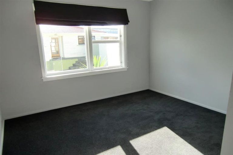Photo of property in 6 Hillside Crescent, Westown, New Plymouth, 4310