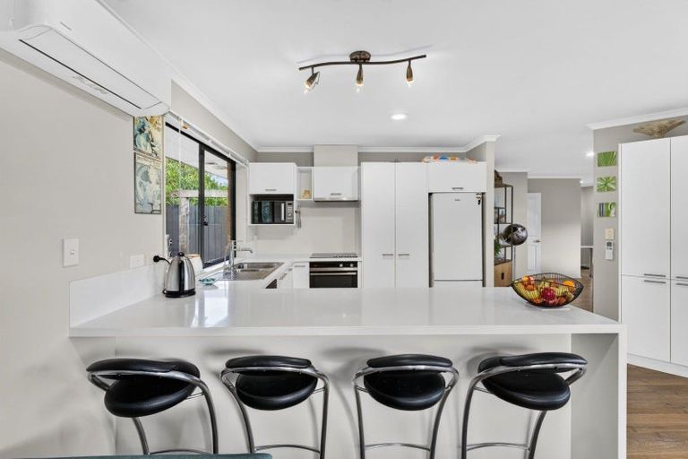 Photo of property in 49 Terry Smyth Drive, Kumeu, 0892