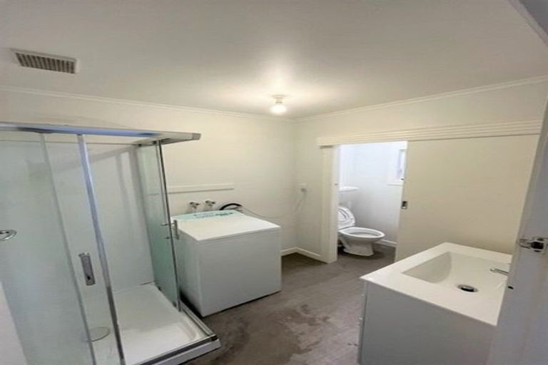 Photo of property in 82 Rolleston Street, Mount Cook, Wellington, 6021