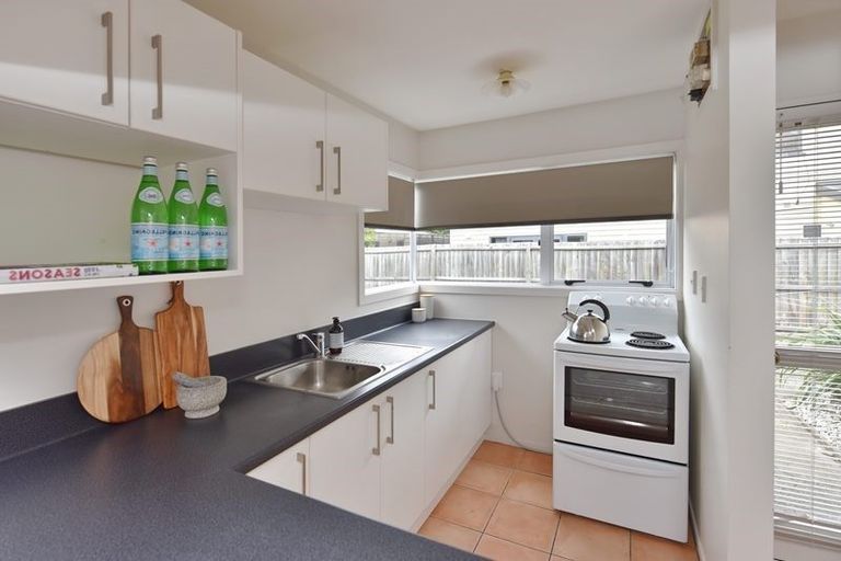 Photo of property in 29a Packe Street, Edgeware, Christchurch, 8013