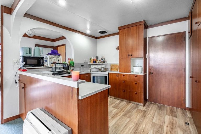 Photo of property in 32 Newcastle Street, Riversdale, 9776