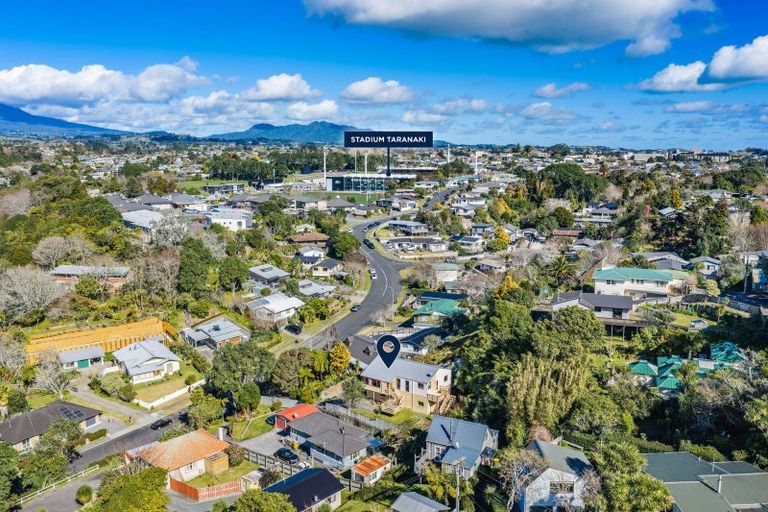 Photo of property in 55 Maratahu Street, Westown, New Plymouth, 4310