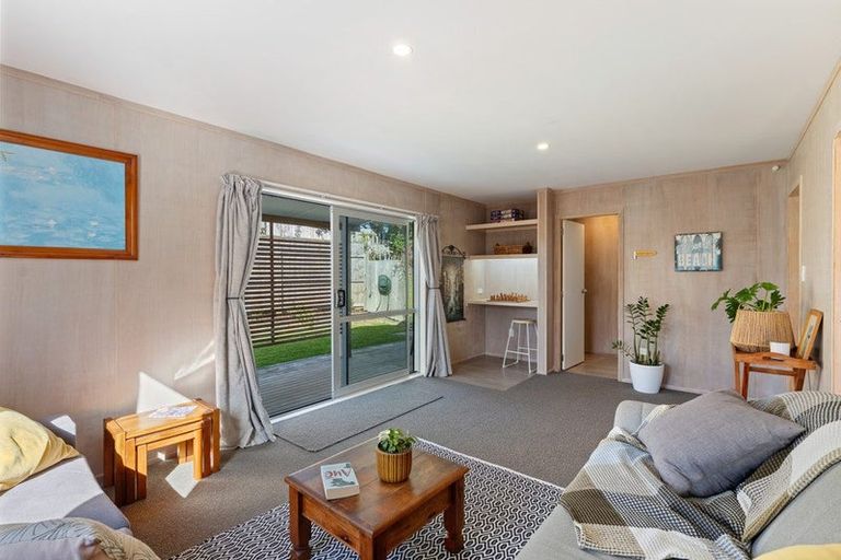 Photo of property in 10a Alexander Road, Raumati Beach, 5032