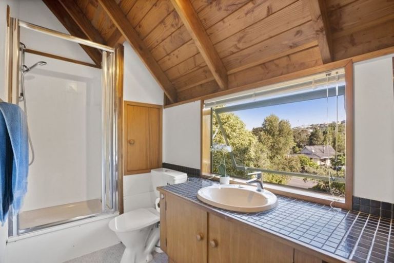 Photo of property in 37 Mappin Place, Chatswood, Auckland, 0626