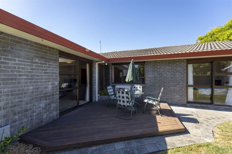 Photo of property in 25 Fernbrook Place, Mairehau, Christchurch, 8013