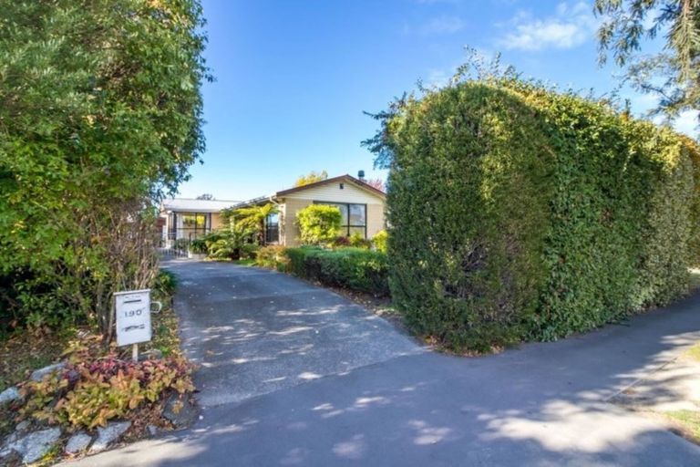 Photo of property in 190 Withells Road, Avonhead, Christchurch, 8042