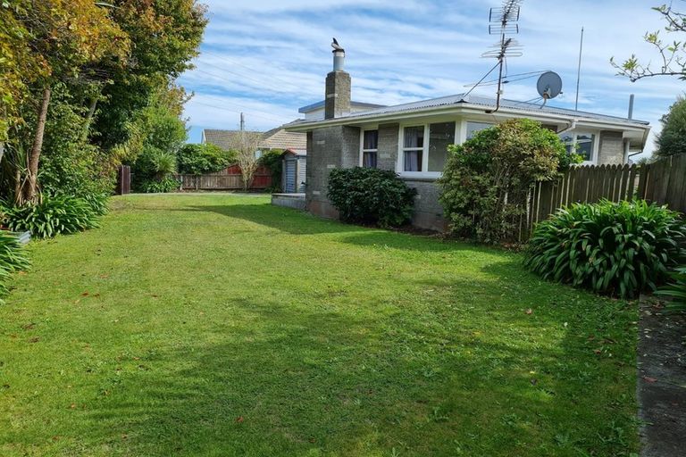 Photo of property in 4 Denise Crescent, Hornby, Christchurch, 8042