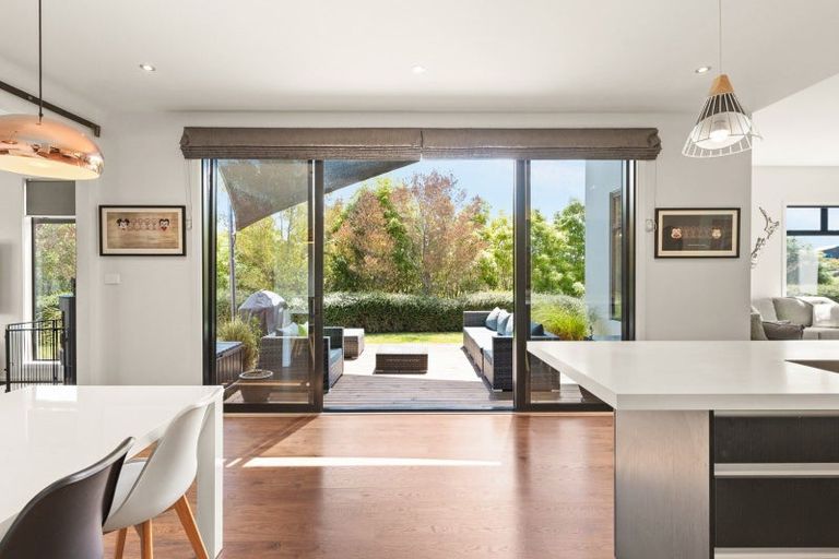 Photo of property in 32 Quarry Ridge, Poraiti, Napier, 4182