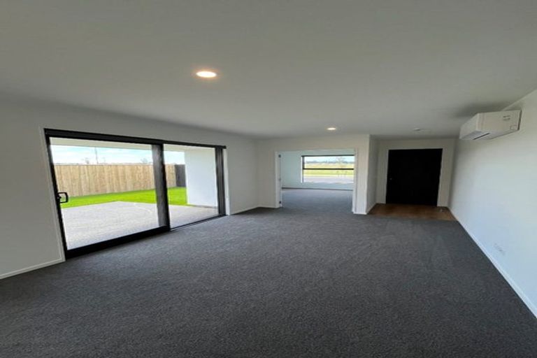 Photo of property in 16 Privet Way, Rolleston, 7678