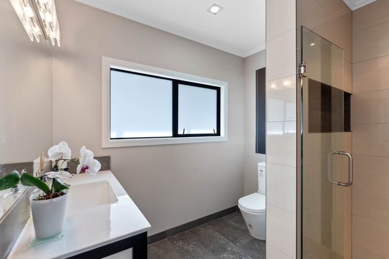 Photo of property in 4 Barbaras Way, Waikanae Beach, Waikanae, 5036