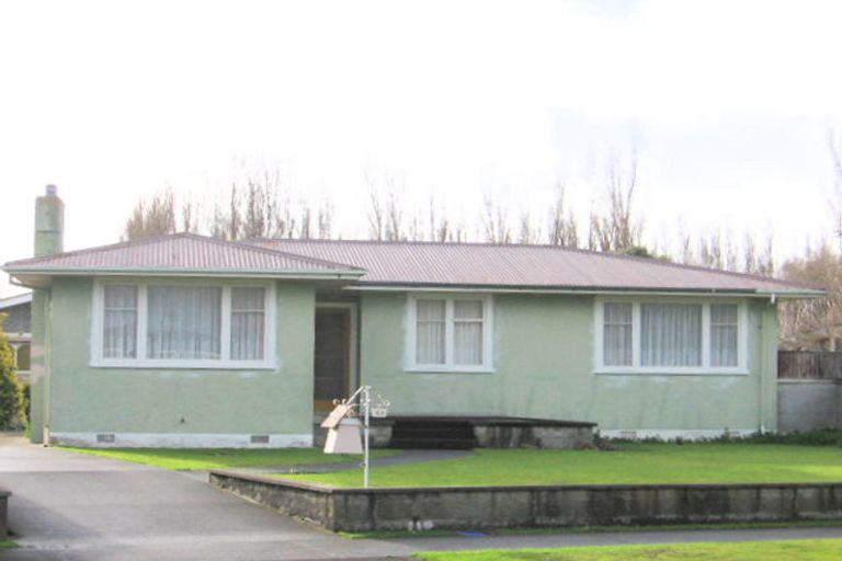 Photo of property in 61 Ruamahanga Crescent, Terrace End, Palmerston North, 4410