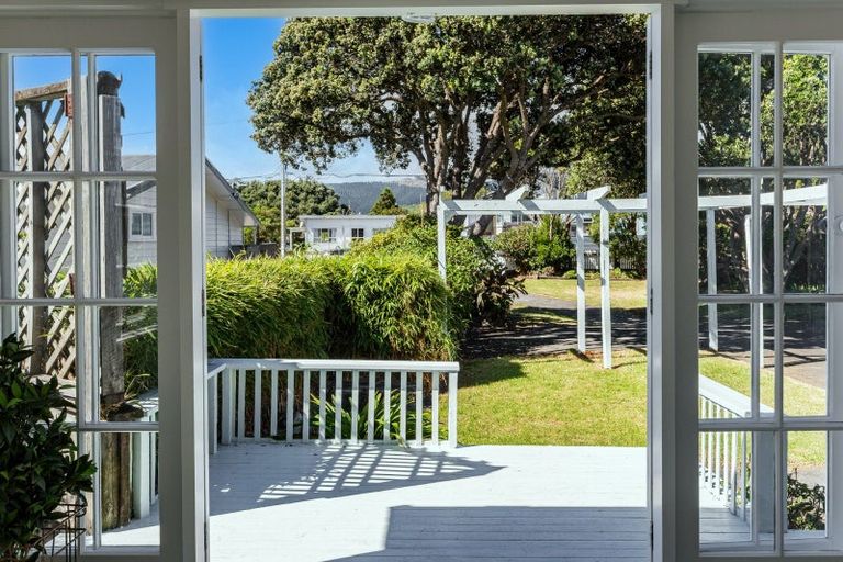 Photo of property in 217 Rosetta Road, Raumati South, Paraparaumu, 5032