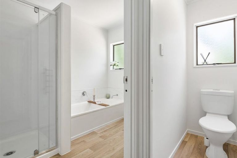 Photo of property in 1/48a Verbena Road, Birkdale, Auckland, 0626